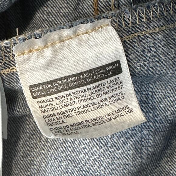 Levi's Trucker Vest Mens S Blue Denim Regular Fit Button Up Sun's Out Bun's Out - Picture 7 of 9